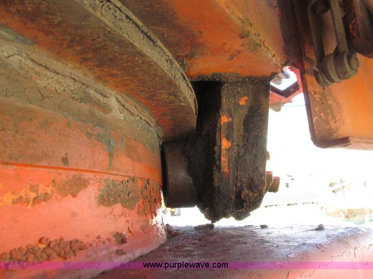 image for item D7440 1967 Koehring 305 crawler lattice boom crane