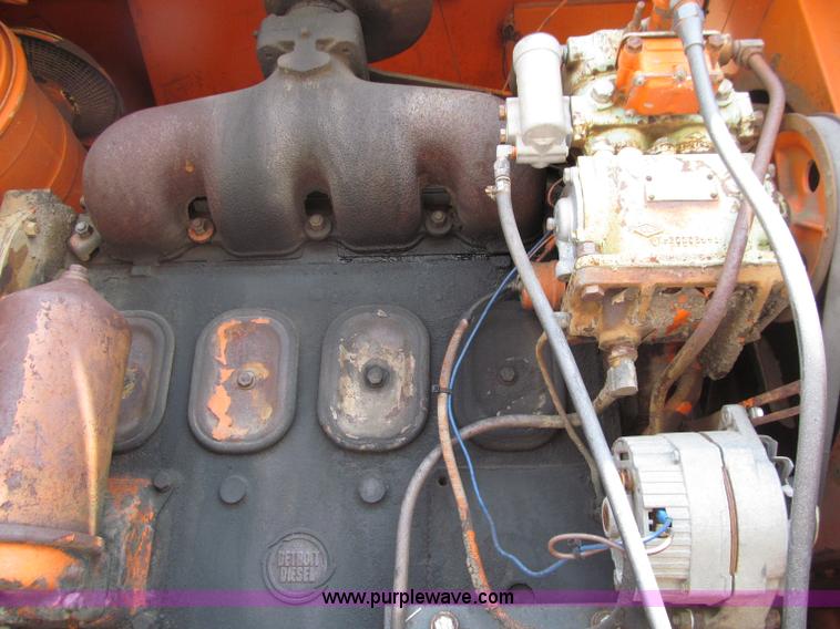 image for item D7440 1967 Koehring 305 crawler lattice boom crane