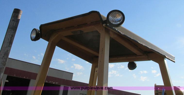 image for item E5184 1995 Vermeer V8550 vibratory plow backhoe