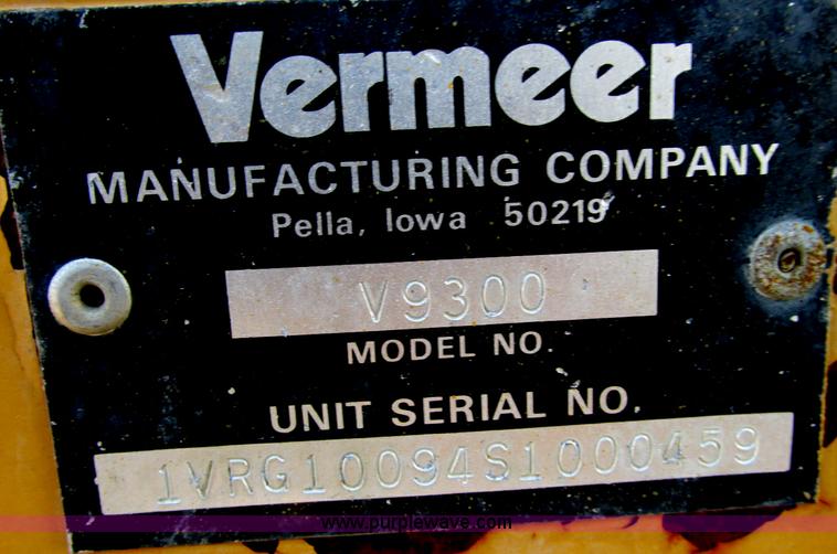 image for item E5184 1995 Vermeer V8550 vibratory plow backhoe