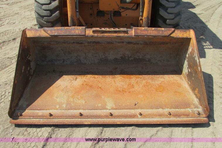 image for item E5186 2006 Case 430 skid steer