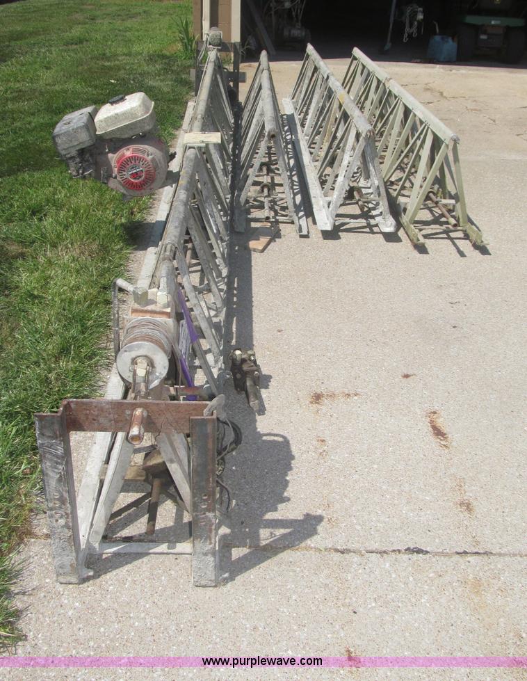 image for item F7048 Morrison 42.5" concrete screed