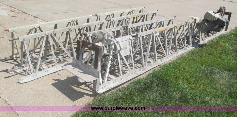 image for item F7048 Morrison 42.5" concrete screed