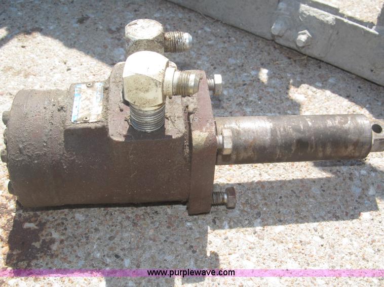 image for item F7048 Morrison 42.5" concrete screed