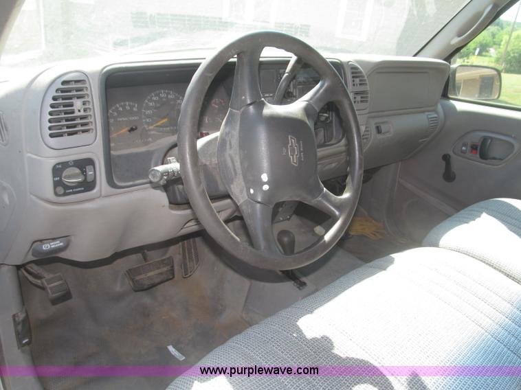 image for item F7050 1998 Chevrolet Cheyenne 1500 Ext. Cab pickup truck