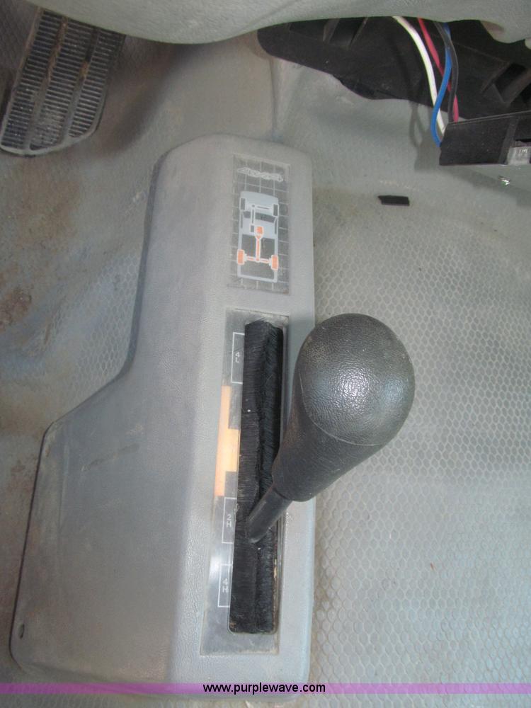 image for item F7050 1998 Chevrolet Cheyenne 1500 Ext. Cab pickup truck