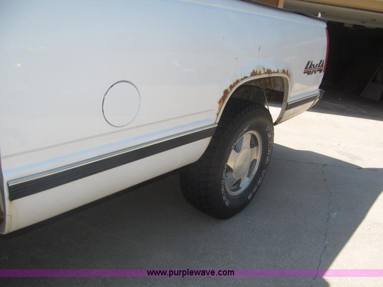 image for item F7050 1998 Chevrolet Cheyenne 1500 Ext. Cab pickup truck