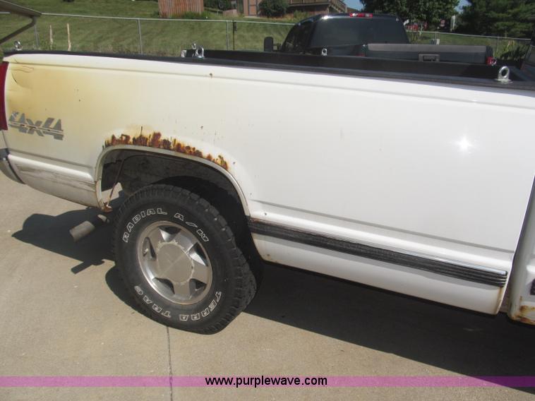 image for item F7050 1998 Chevrolet Cheyenne 1500 Ext. Cab pickup truck