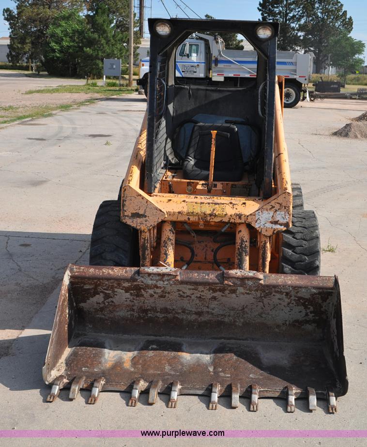 image for item G6074 Mustang 940 skid steer