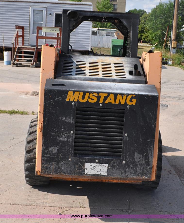 image for item G6074 Mustang 940 skid steer