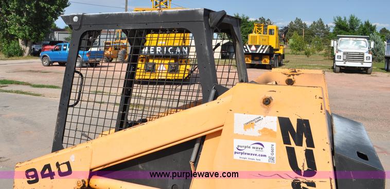 image for item G6074 Mustang 940 skid steer