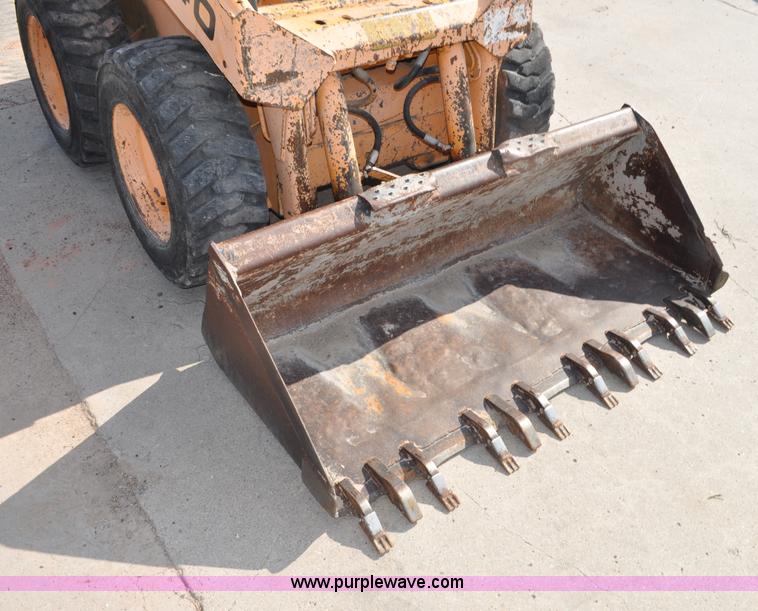 image for item G6074 Mustang 940 skid steer