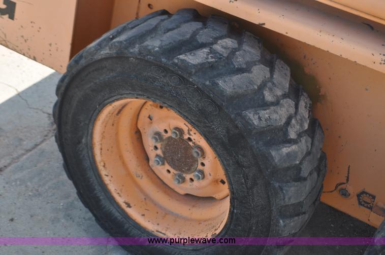 image for item G6074 Mustang 940 skid steer