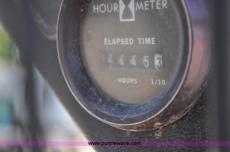 image for item G6074 Mustang 940 skid steer