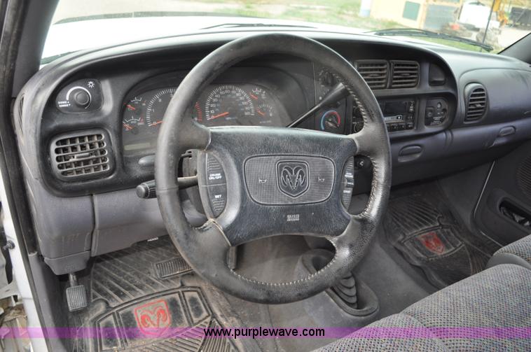 image for item G6075 1998 Dodge Ram 1500 Quad Cab pickup truck