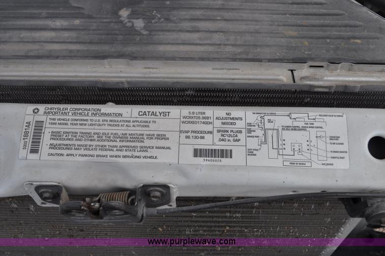 image for item G6075 1998 Dodge Ram 1500 Quad Cab pickup truck