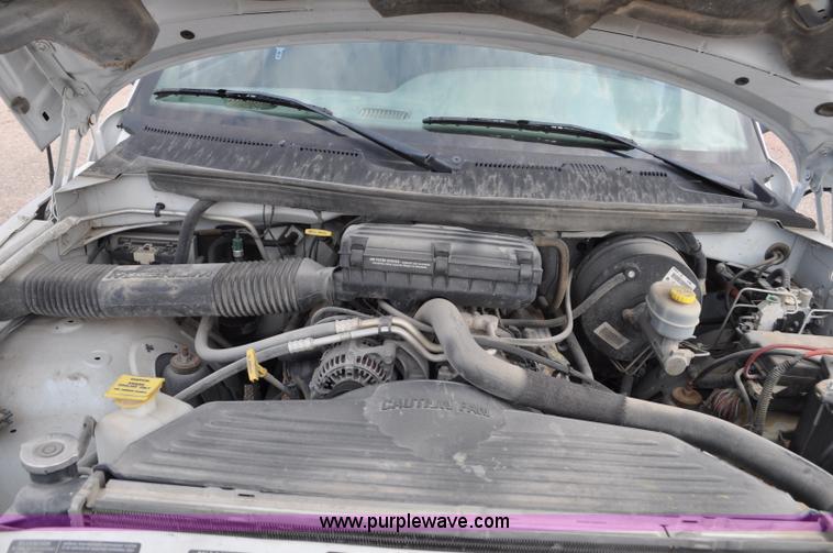 image for item G6075 1998 Dodge Ram 1500 Quad Cab pickup truck