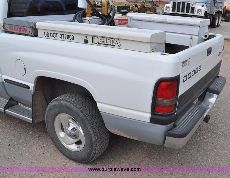 image for item G6075 1998 Dodge Ram 1500 Quad Cab pickup truck