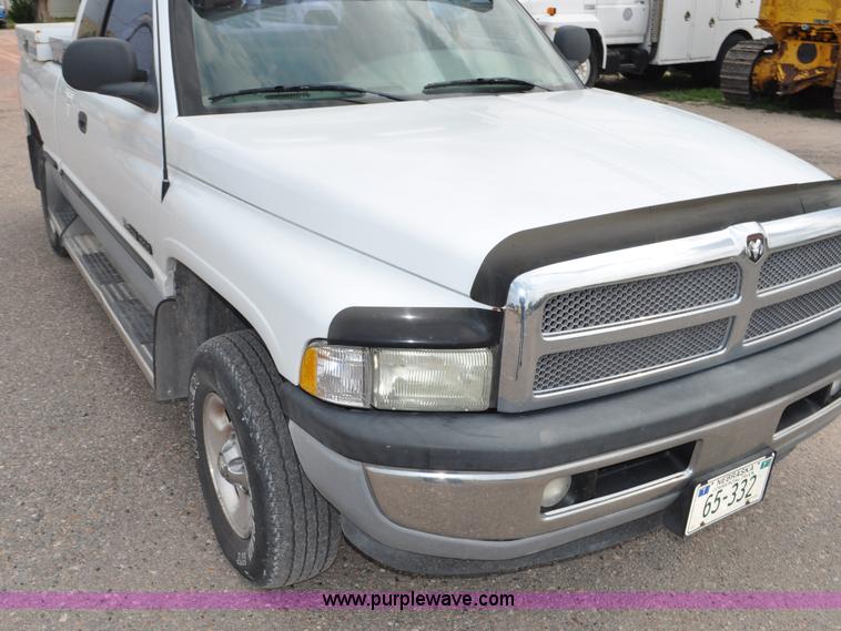 image for item G6075 1998 Dodge Ram 1500 Quad Cab pickup truck