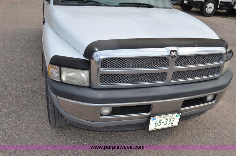 image for item G6075 1998 Dodge Ram 1500 Quad Cab pickup truck