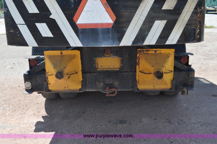 image for item G6077 P & H 155 truck crane