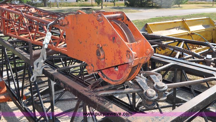 image for item G6077 P & H 155 truck crane