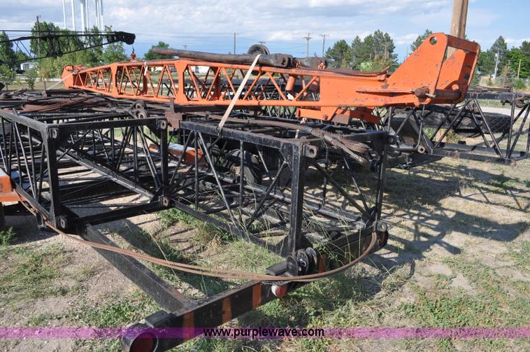 image for item G6077 P & H 155 truck crane