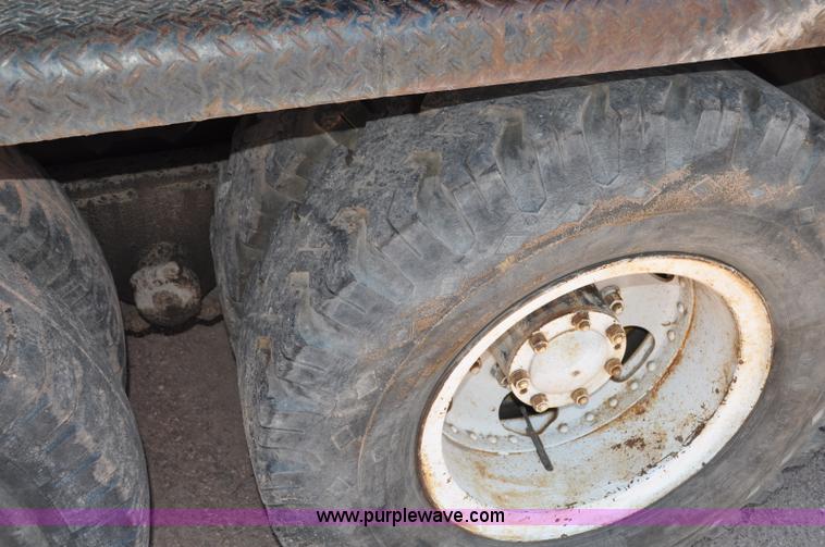 image for item G6077 P & H 155 truck crane