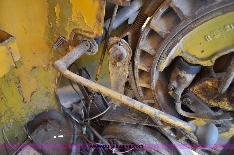 image for item G6077 P & H 155 truck crane