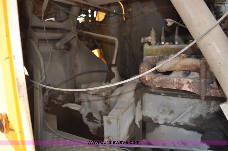 image for item G6077 P & H 155 truck crane