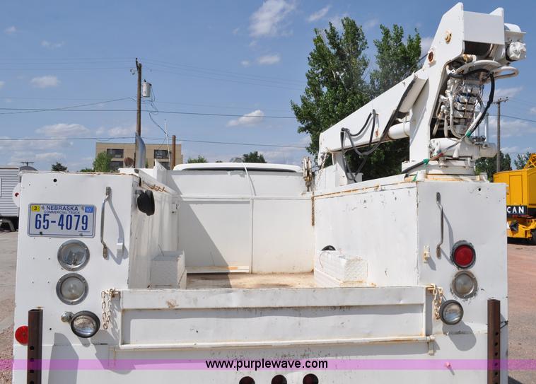 image for item G6078 1988 Ford F700 service truck