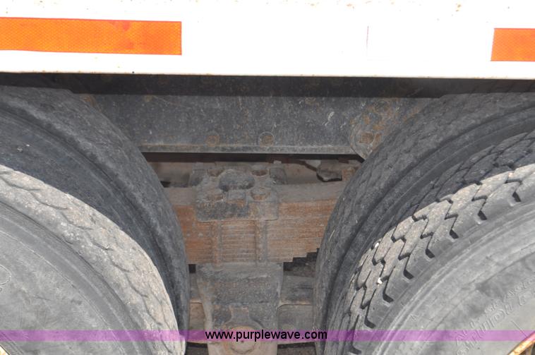 image for item G6080 1984 International F1954 dump truck