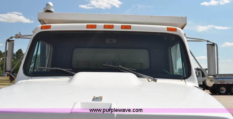 image for item G6080 1984 International F1954 dump truck