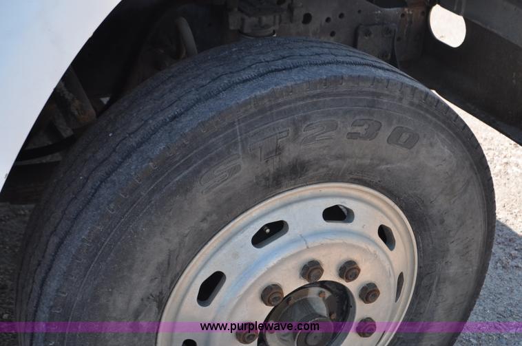 image for item G6080 1984 International F1954 dump truck