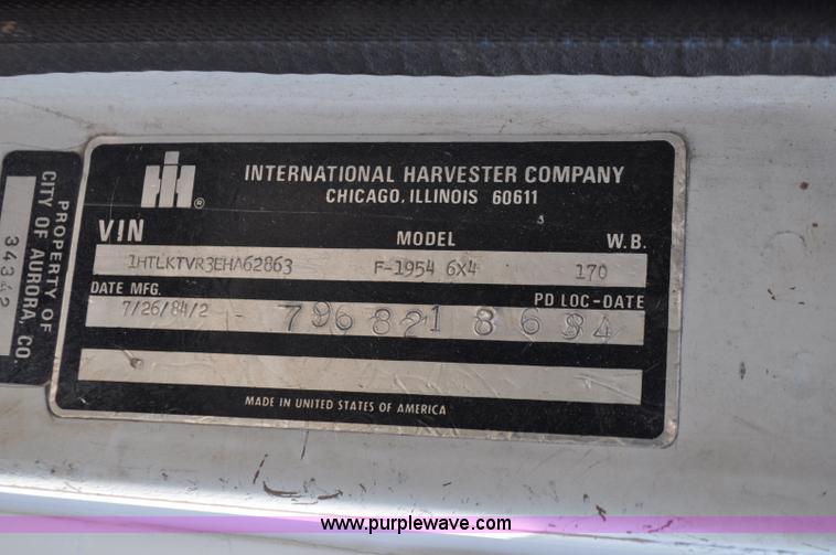 image for item G6080 1984 International F1954 dump truck