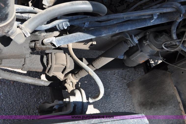 image for item G6081 1989 International F2575 semi truck