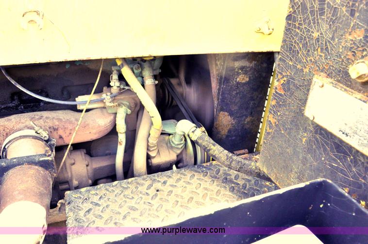 image for item G6082 1969 P & H 430 truck crane