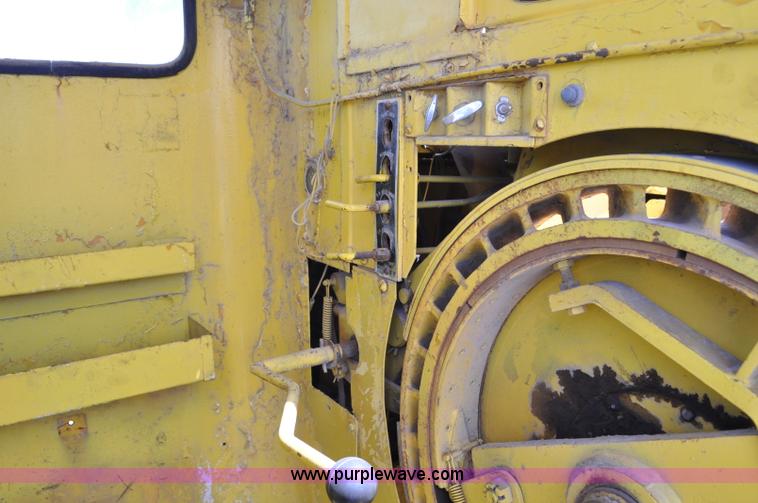 image for item G6082 1969 P & H 430 truck crane