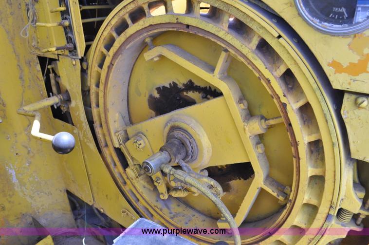 image for item G6082 1969 P & H 430 truck crane