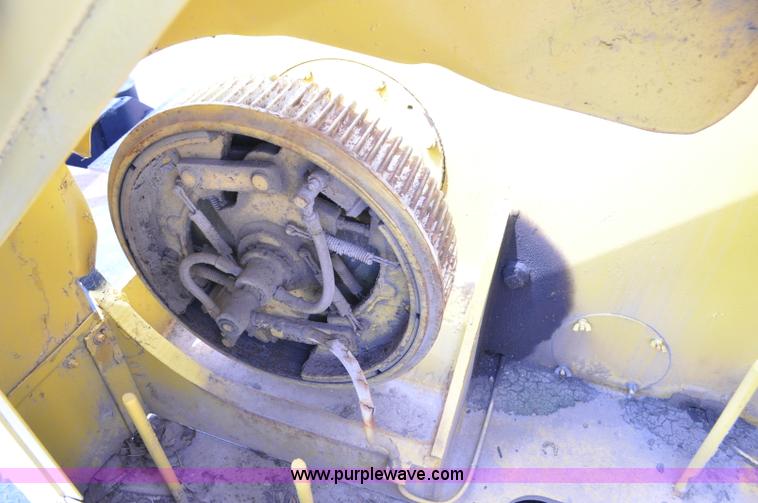 image for item G6082 1969 P & H 430 truck crane