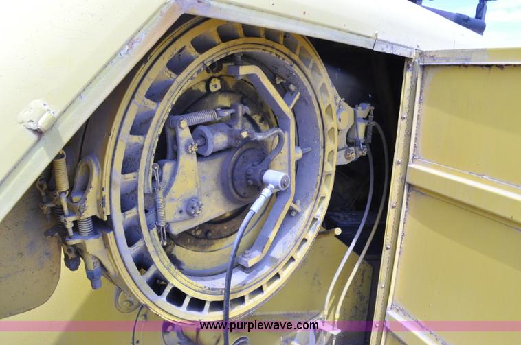 image for item G6082 1969 P & H 430 truck crane