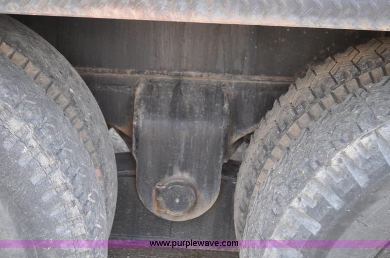 image for item G6082 1969 P & H 430 truck crane