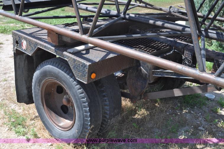 image for item G6082 1969 P & H 430 truck crane