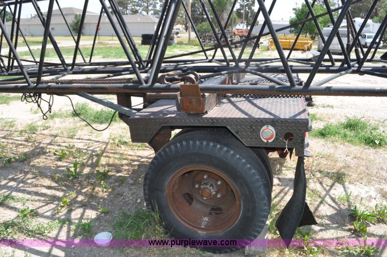 image for item G6082 1969 P & H 430 truck crane