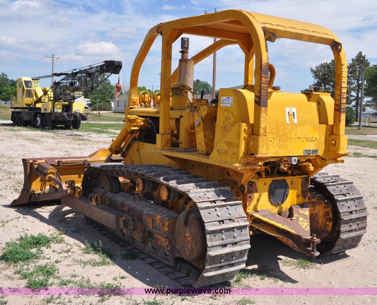 image for item G6083 1973 International TD15C dozer