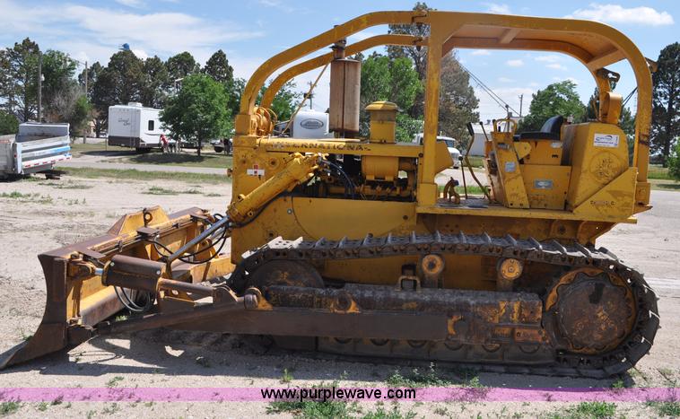 image for item G6083 1973 International TD15C dozer