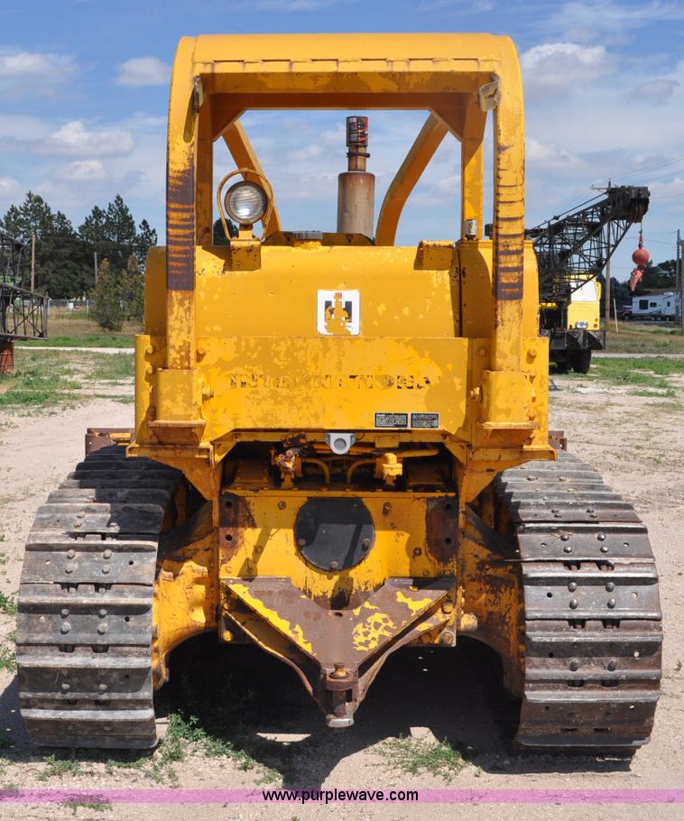 image for item G6083 1973 International TD15C dozer