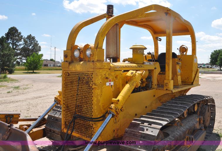 image for item G6083 1973 International TD15C dozer