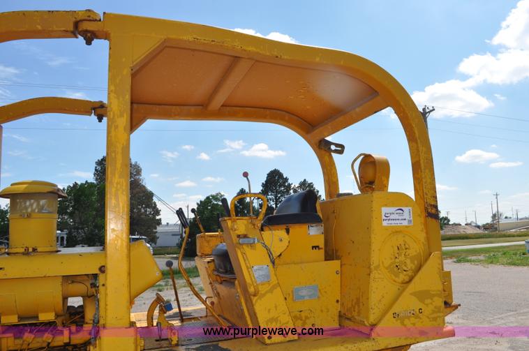 image for item G6083 1973 International TD15C dozer