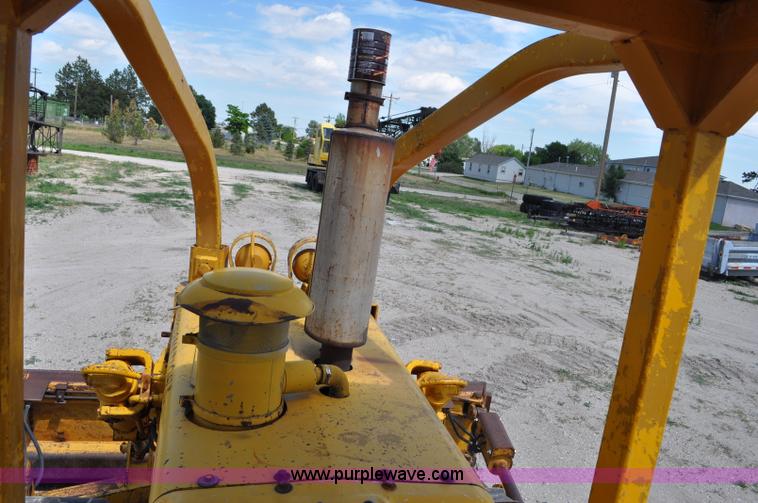 image for item G6083 1973 International TD15C dozer